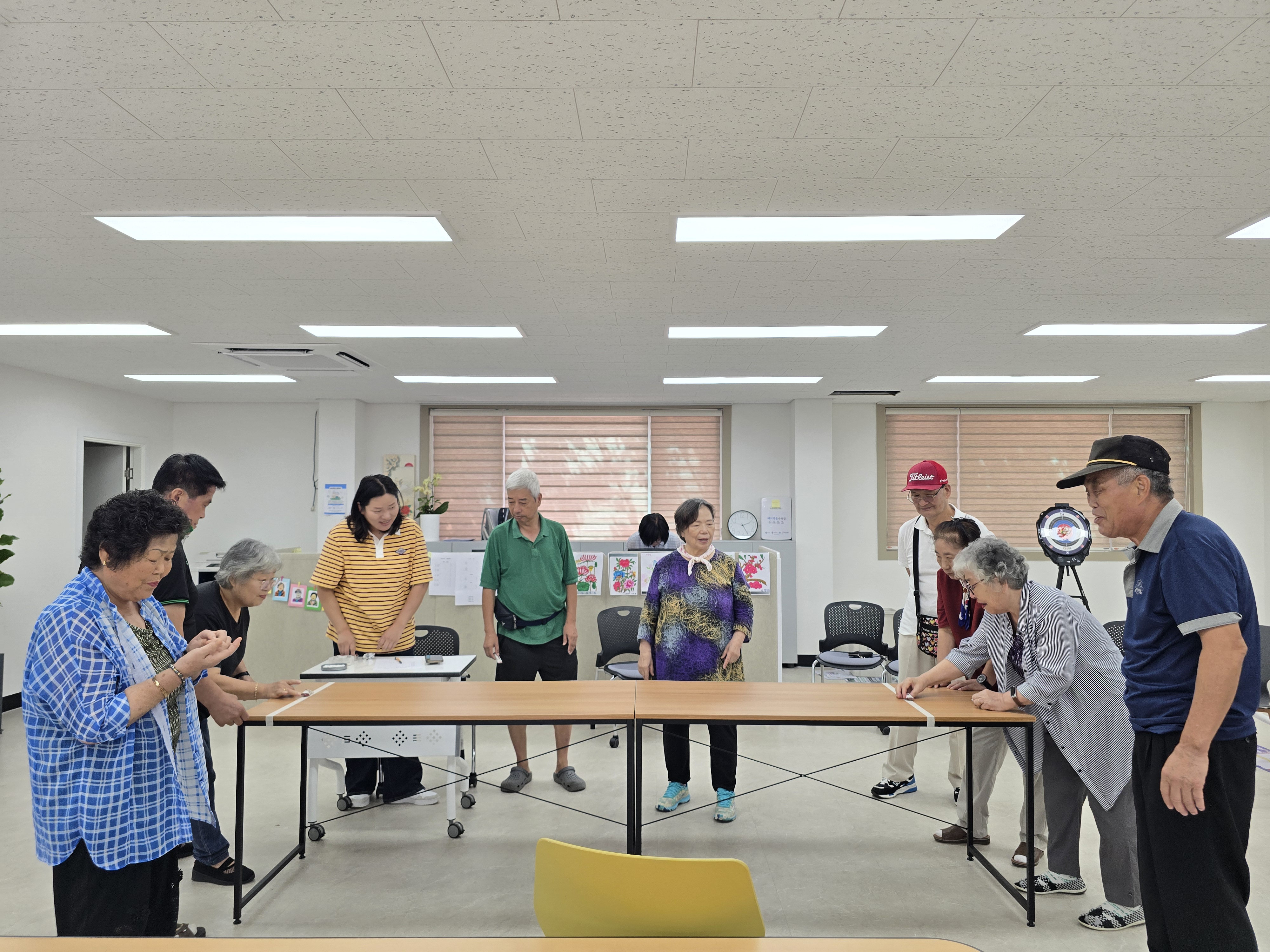 농아인어르신 쉼마루 프로그램(화) 건강교실/테이블알까기대회